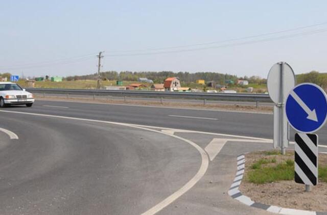 Greitkelis užblokavo sodininkus