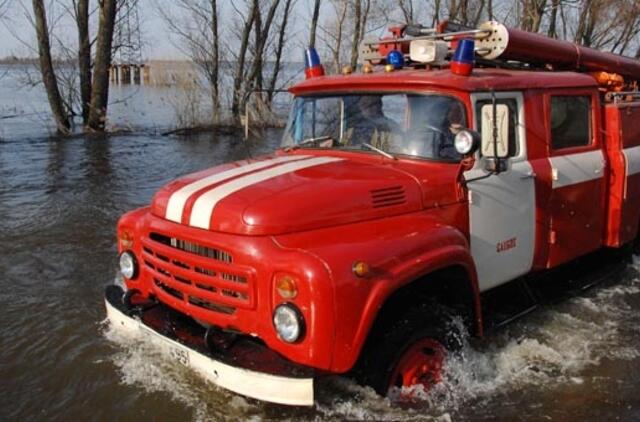 Įstatymo pataisa nediskriminuos nestatutinių ugniagesių gelbėtojų