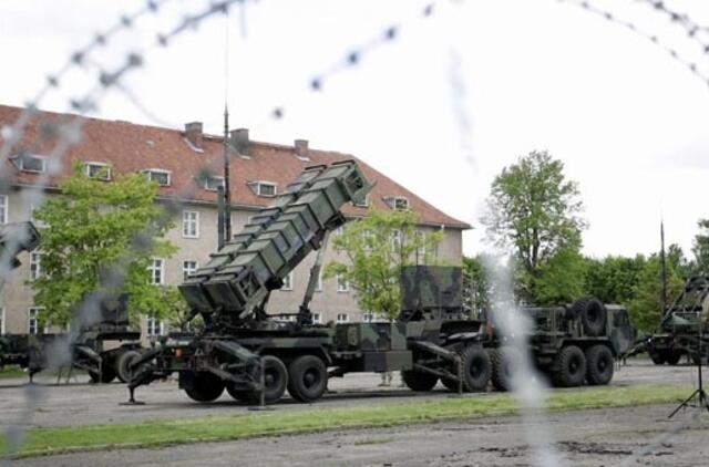 Lenkijos ir JAV atstovai pristatė pirmąsias Morange dislokuotas "Patriot" raketas