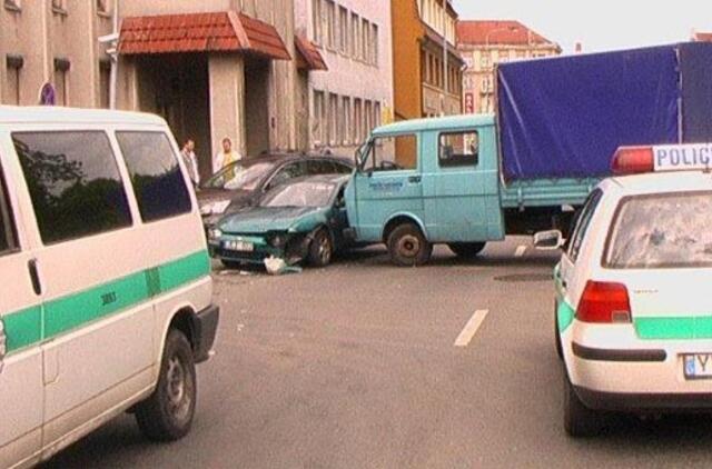 Pirmadienio avarijos: vienas - jaunas, kitas - girtas