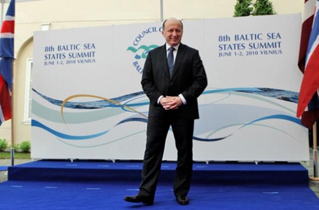 A. Kubilius: "Mano atlyginimas sumažėjo, bet žmona su manim vis dar kalbasi"