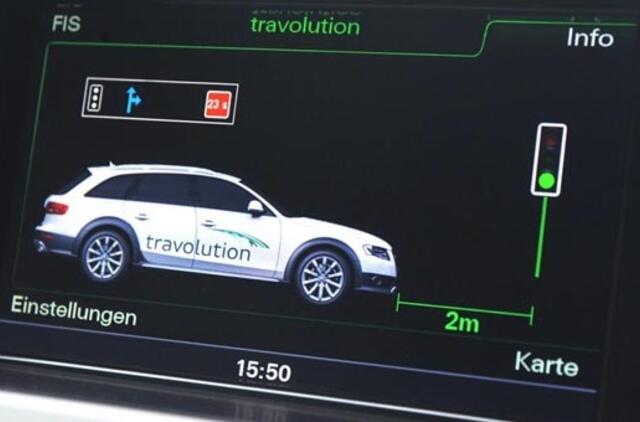 "Audi" išmokys savo automobilius "kalbėti" su šviesoforais ir degalinėmis