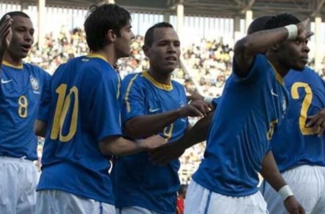 Brazilijos futbolininkai draugiškame mače nugalėjo Zimbabvės ekipą