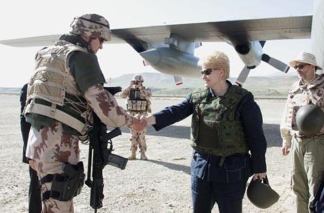 D. Grybauskaitė aplankė Lietuvos karius Afganistane