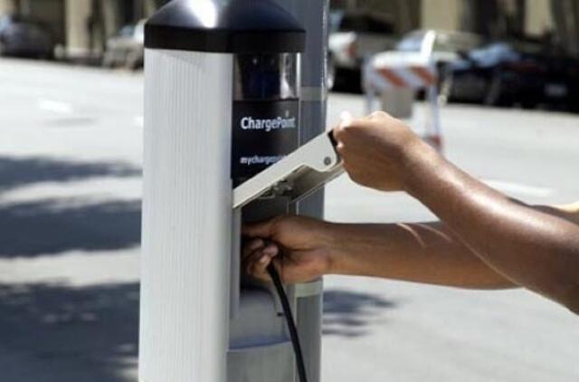 Europa ruošiasi elektromobilių antplūdžiui