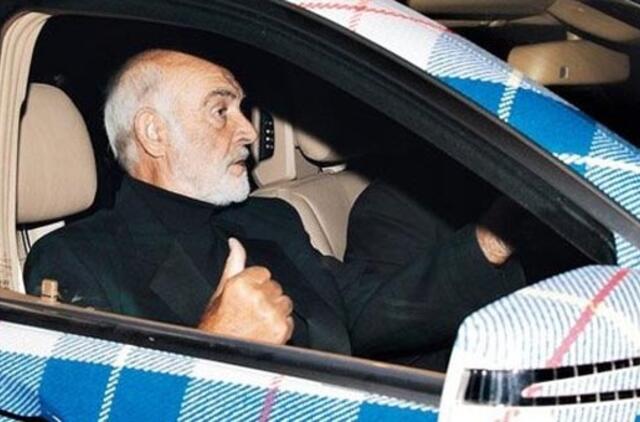 Holivudo aktorius S. Connery net mašinas renkasi kaip kiltus