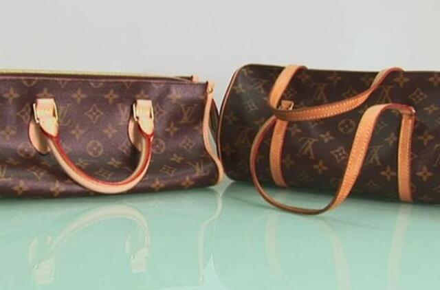 Italija: turistė iš Austrijos nubausta už tai, kad nusipirko kontrafakcinę rankinę