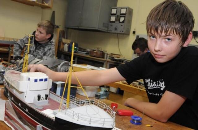 Neformaliajame ugdyme – mokinio krepšelio principas "pinigai paskui vaiką“