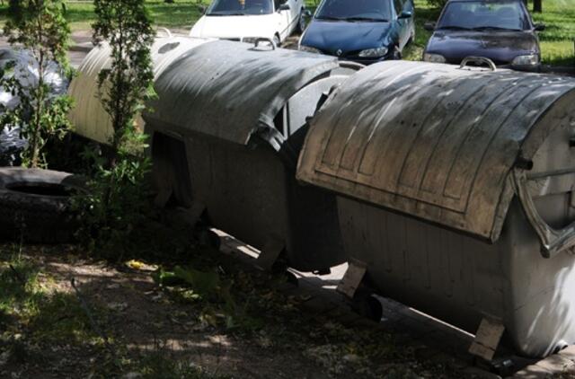 Negyvą kūdikį į šiukšlių konteinerį išmetusi motina bus teisiama