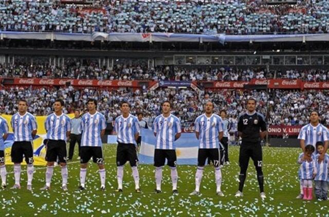 PAR 2010: Argentinos futbolininkų gydytojas nesako "seksui - ne"