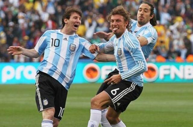 PAR 2010: Argentinos futbolo rinktinė nugalėjo nigeriečius