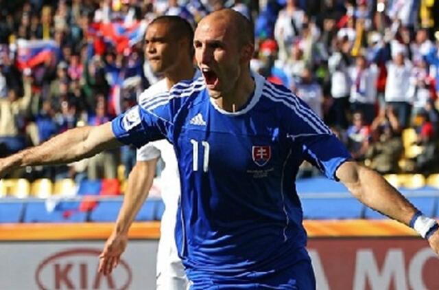 PAR 2010: Slovakijos futbolininkai pasaulio čempionate debiutavo lygiosiomis