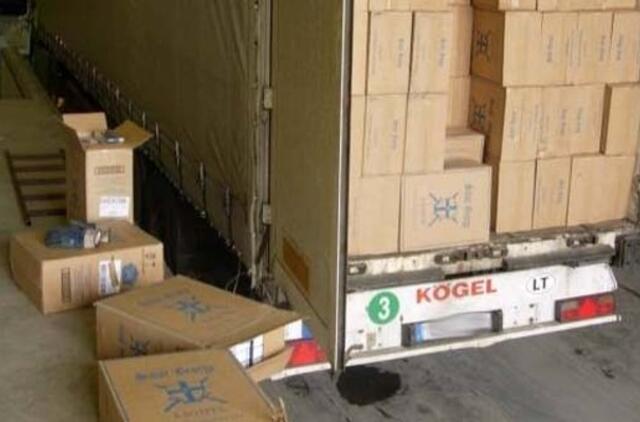 Po saldumynais - milijoninė rūkalų kontrabanda