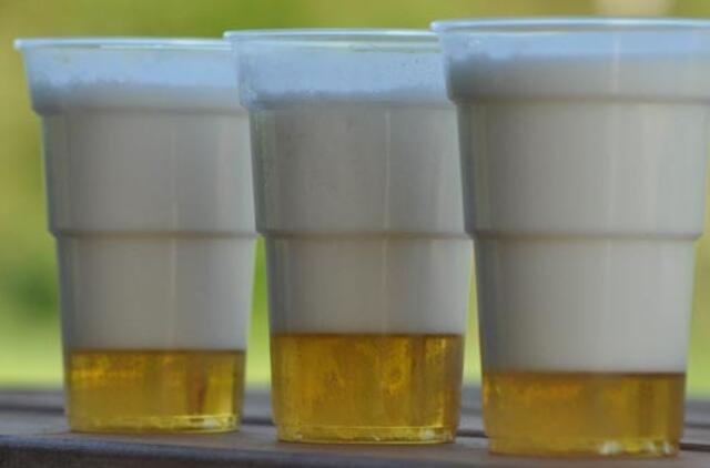 Seimas svarstys, ar keisti draudimo prekiauti alkoholiniais gėrimais laiką