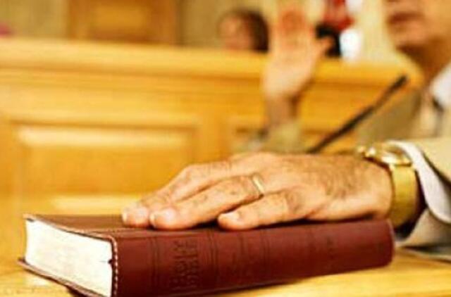 Už melagingus parodymus teismas skyrė baudą