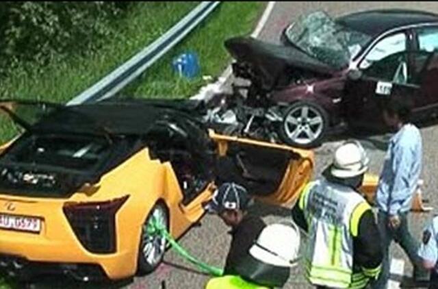 Žuvo vyriausiasis "Toyota" pilotas bandytojas Hiromu Naruse (video)