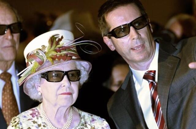 Anglijos karalienės Elžbietos II vizito metu Torontas liko be šviesos