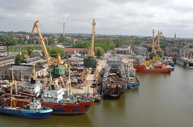 Arba rezervinės teritorijos, arba giliavandenis uostas