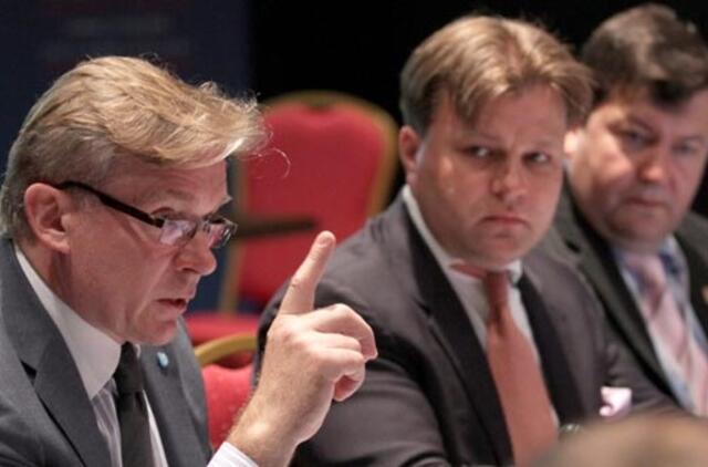 Audronius Ažubalis kviečia derinti veiksmus skatinant demokratiją pasaulyje