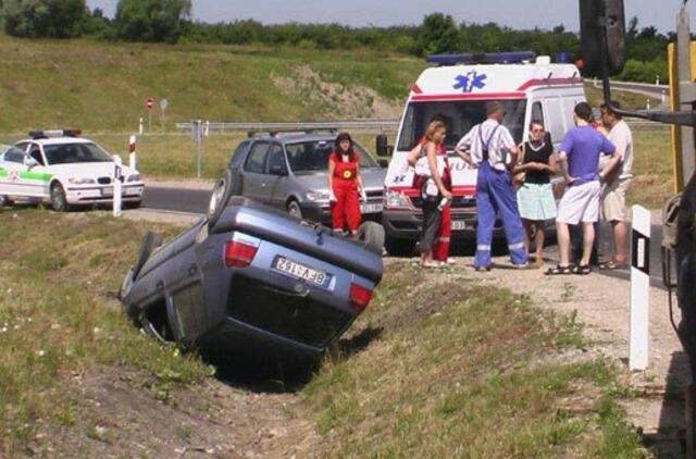 Avarijos nesiliauja ir per šventes