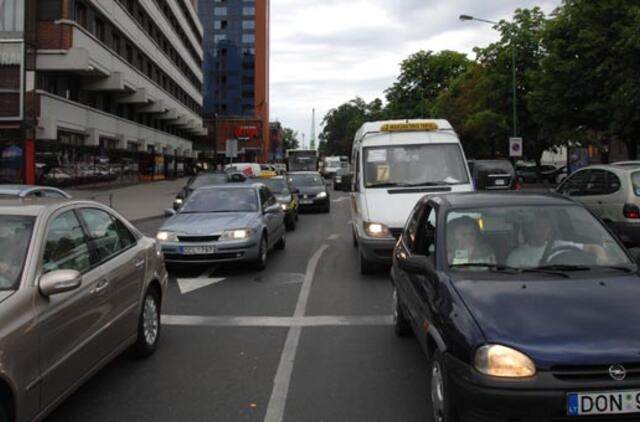 Dėl užtvertų gatvių - automobilių kamščiai