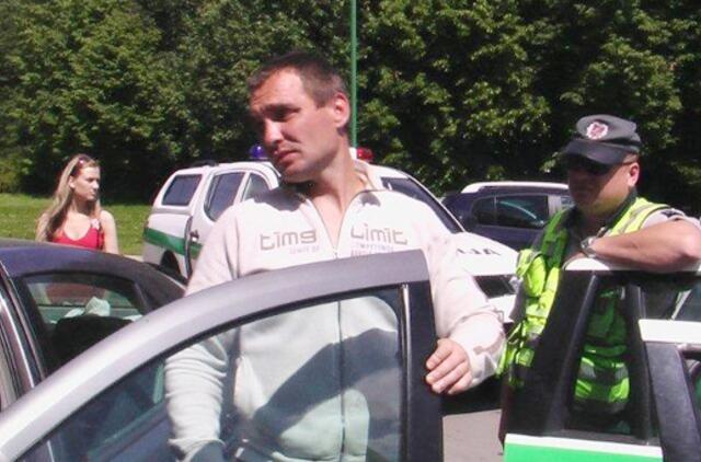 Klaipėdos gatvėse - girtas ratuotas taranas