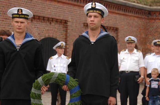 Pradedant Jūros šventę tradiciškai pagerbti jūrininkai