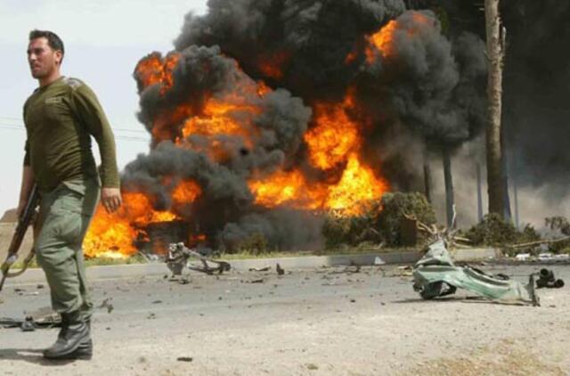 Afganistane ženkliai didėja civilių aukų skaičius