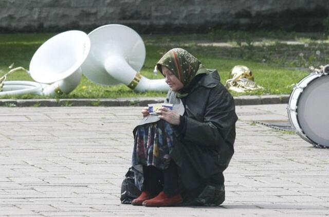 Gyventojų išlaidos 2011-ųjų pabaigoje pakils tik iki 2005 metų lygio