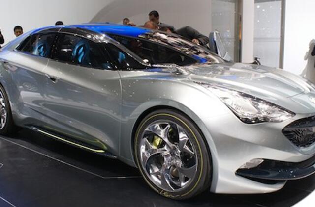 Hibridinis "Hyundai i-flow": pirmasis bandomasis važiavimas