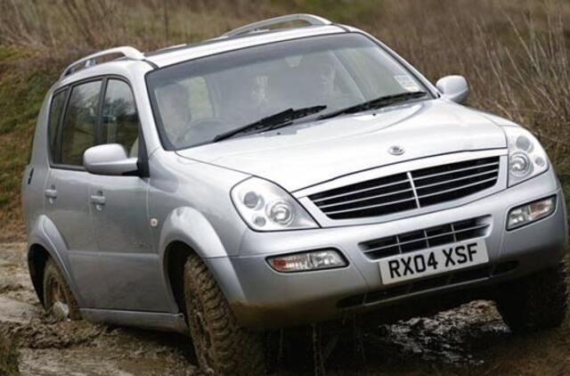 Indai už Pietų Korėjos visureigių gamintoją pasiūlė 400 mln. dolerių