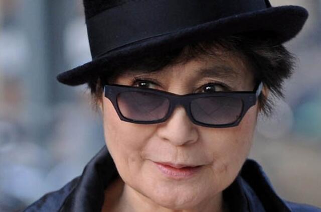 Islandija: Yoko Ono planuoja surengti Johno Lennono 70-ojo gimtadienio minėjimą