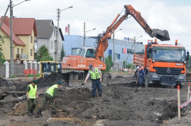 Kelininkų darbus sustabdė sprogmenys