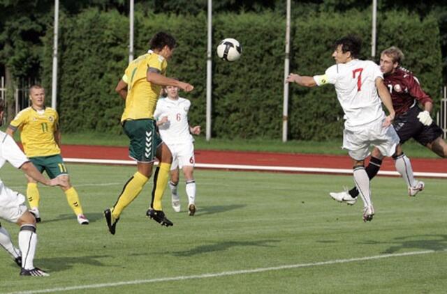 Lietuvos futbolininkai draugiškame mače pralaimėjo baltarusiams