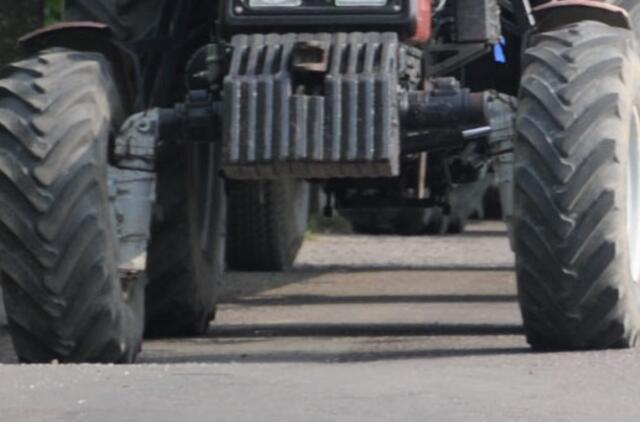 Traktorius mirtinai traumavo vyrą
