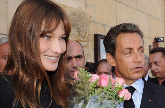 Carla Bruni Sarkozy, anot jos draugų, yra moteris Donžuanas