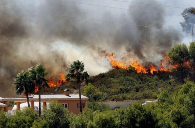 Dėl miškų gaisrų Ispanijoje evakuota 1 tūkst. 200 žmonių