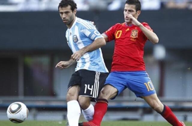 Ispanijos futbolininkai pralaimėjo argentiniečiams