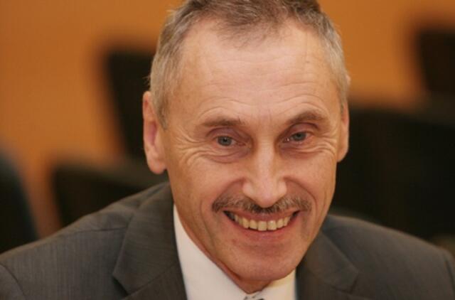 Lietuva svarsto galimybę suskystintų dujų terminalą statyti savo lėšomis