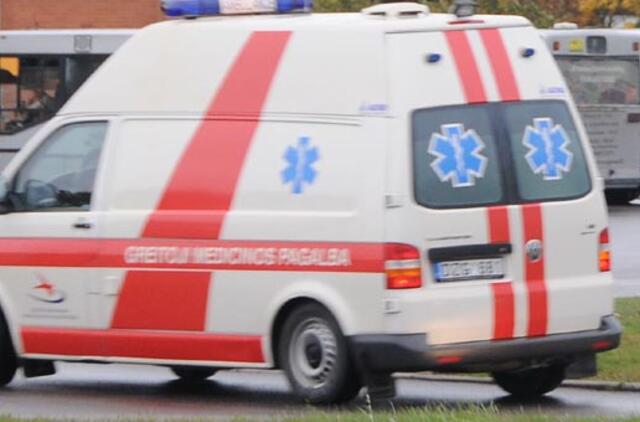 Neblaivaus vairuotojo sukeltoje avarijoje nukentėjo penki žmonės