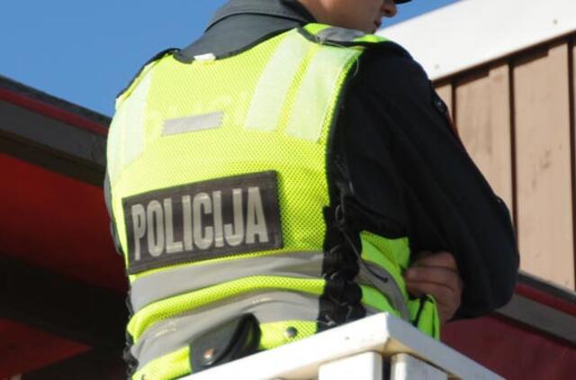 Policininku apsimetusį plešiką į namus įsileidęs šiaulietis neteko 18 tūkst. litų