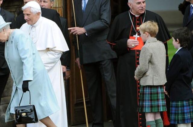 Popiežius Benediktas XVI Londone tęsia vizitą po Didžiąją Britaniją