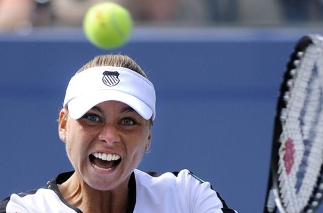 "US Open": finale žais Kim Clijsters ir Vera Zvonariova