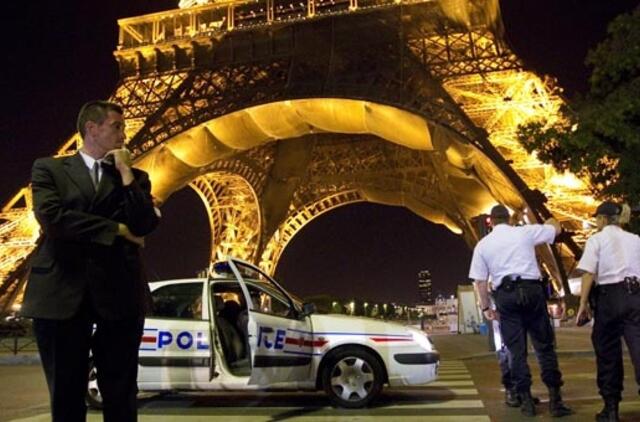 Vėl pagrasinta susprogdinti Eifelio bokštą