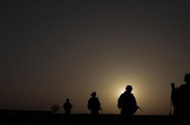 Afganistane nukauti dar keli NATO kariai