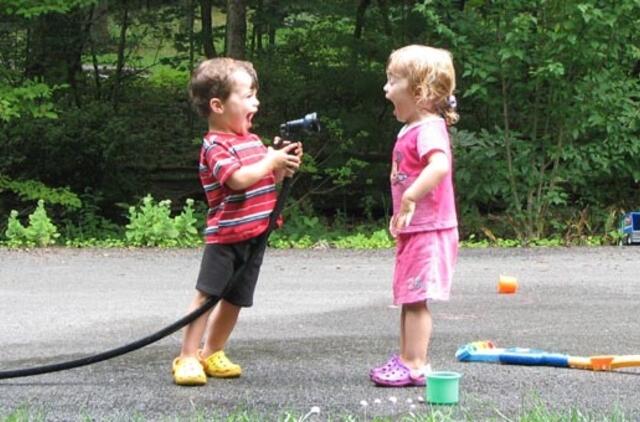 Broliški karai, arba Meilė tarp lygių