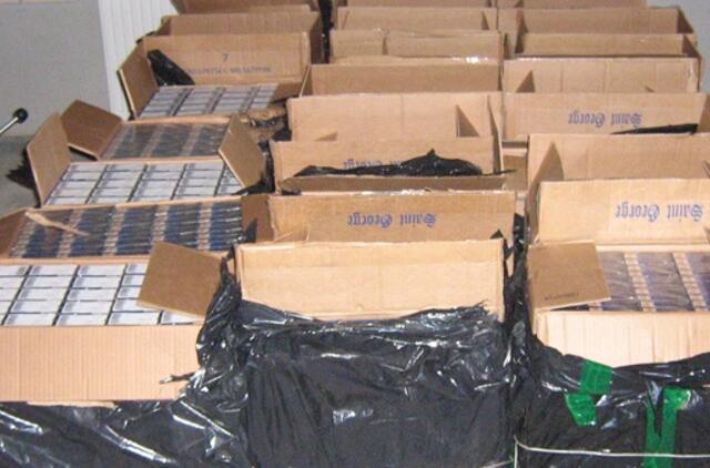 Du kontrabandininkai tikslo nepasiekė