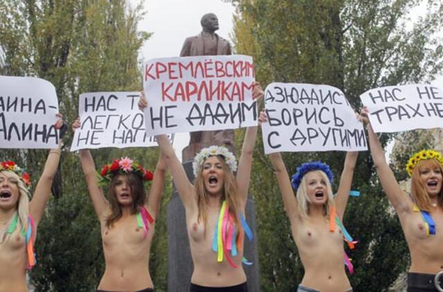 "Femen" protestuoja prieš Vladimiro Putino vizitą į Ukrainą