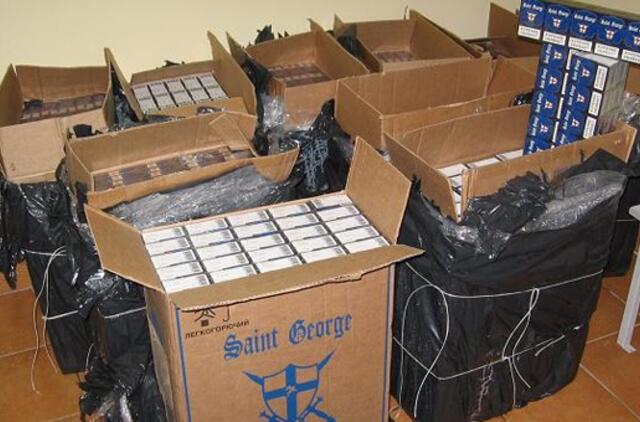 "Ichtiandras" spruko palikęs cigaretes