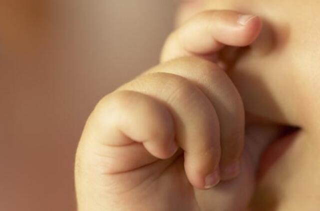 Kodėl vaikas darželyje pradėjo kandžiotis?